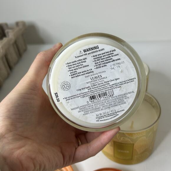 Bath & Body Works 3 Wick Candle Leaves Scent 14.5oz Lot Of 4 Fall Autumn - Picture 3 of 5